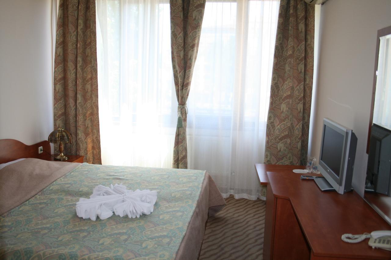 פלובדיב Hotel Nicol מראה חיצוני תמונה