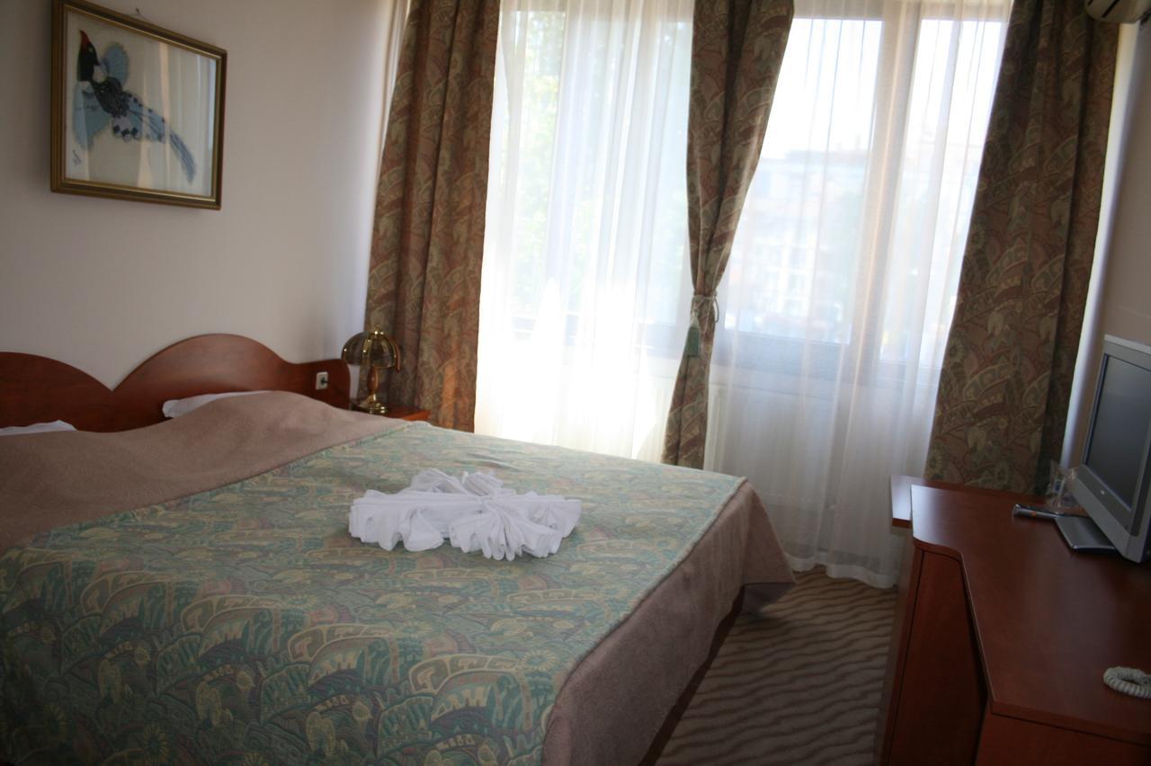 פלובדיב Hotel Nicol מראה חיצוני תמונה